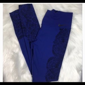 Nike leggings